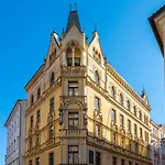 Butch Apartment